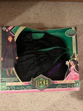Wicked Elphaba Dress/Robe Black Witch Costume Dress and Hat (Size 4-6X, New)